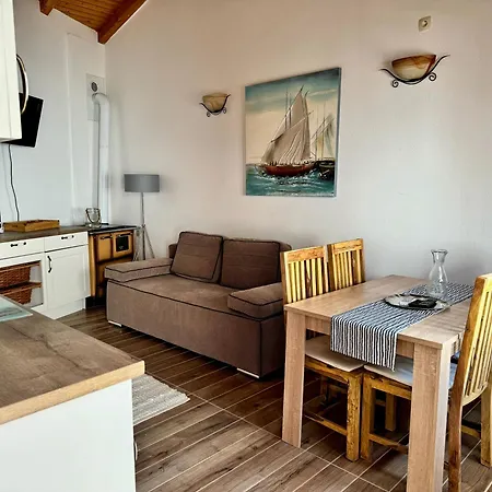 Kristal House Apartman Vinisce