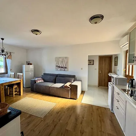 Apartman Kristal House *